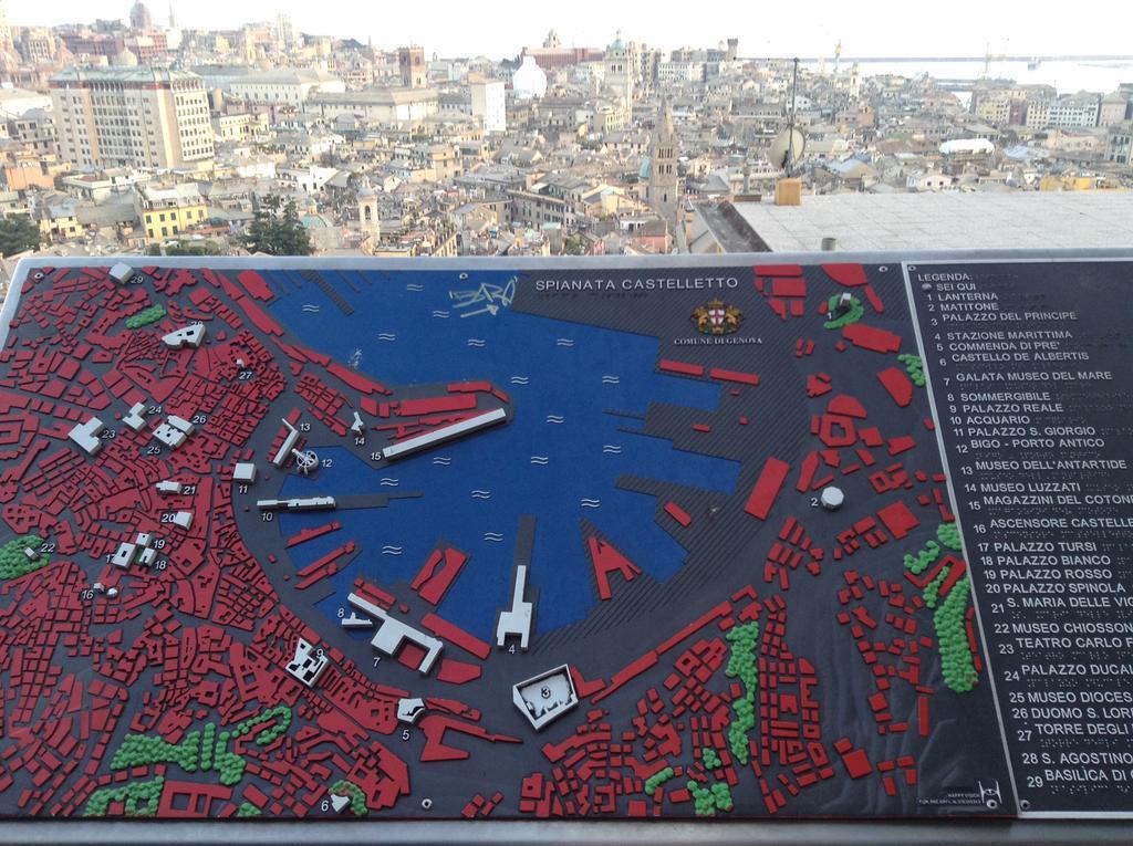 Appartamento In Centro Zona Fiera,Davanti Al Galliera Genoa Ngoại thất bức ảnh