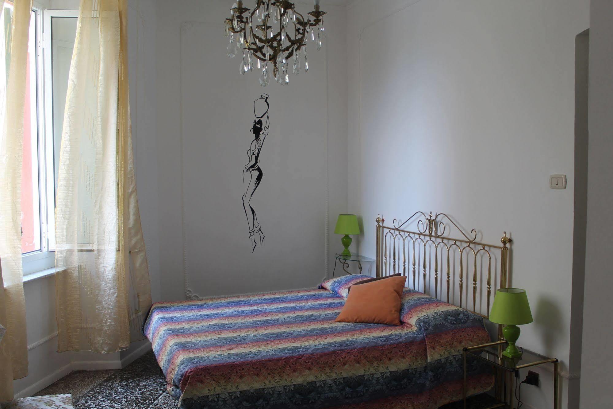 Appartamento In Centro Zona Fiera,Davanti Al Galliera Genoa Ngoại thất bức ảnh