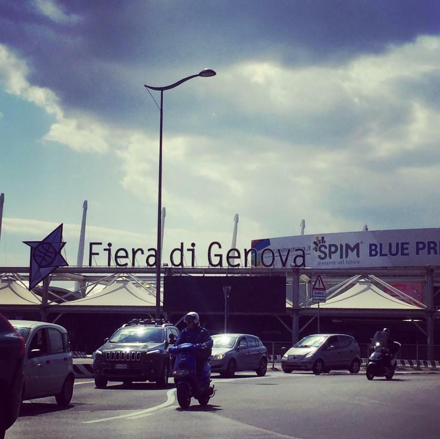 Appartamento In Centro Zona Fiera,Davanti Al Galliera Genoa Ngoại thất bức ảnh