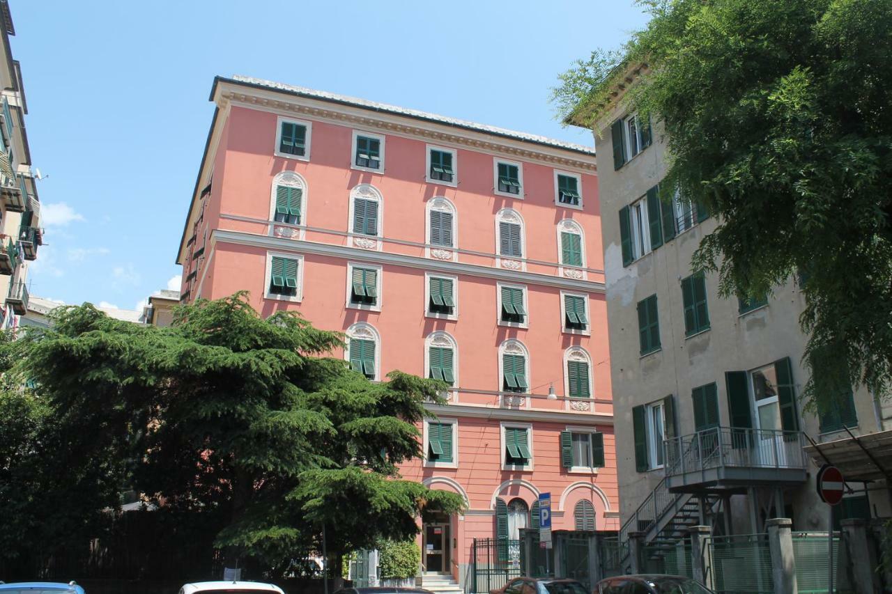 Appartamento In Centro Zona Fiera,Davanti Al Galliera Genoa Ngoại thất bức ảnh