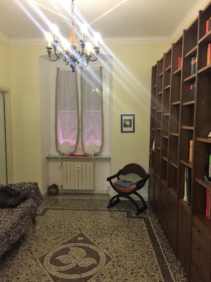 Appartamento In Centro Zona Fiera,Davanti Al Galliera Genoa Ngoại thất bức ảnh