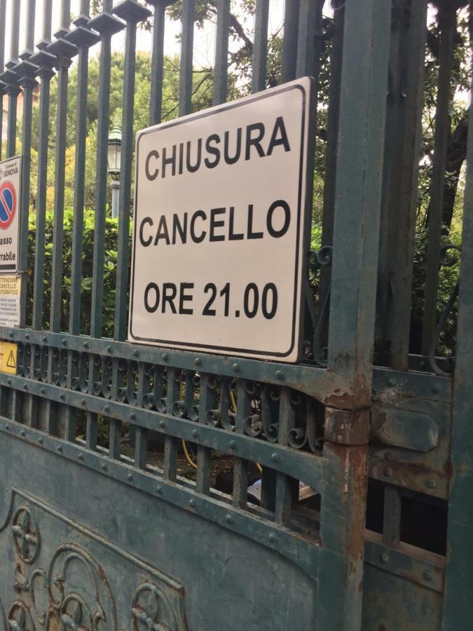 Appartamento In Centro Zona Fiera,Davanti Al Galliera Genoa Ngoại thất bức ảnh