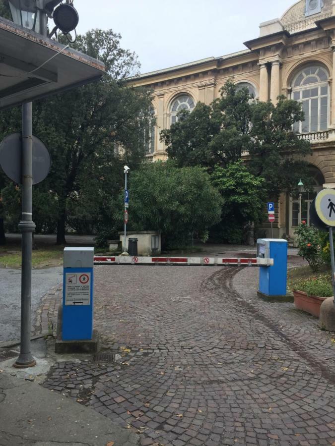 Appartamento In Centro Zona Fiera,Davanti Al Galliera Genoa Ngoại thất bức ảnh