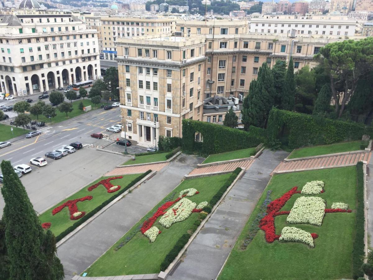 Appartamento In Centro Zona Fiera,Davanti Al Galliera Genoa Ngoại thất bức ảnh